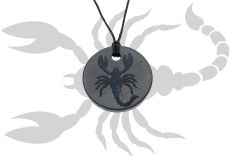 Schungit-Anhänger mit Sternzeichen "Skorpion", 24.10 - 22.11 modern