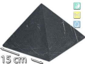 Matte Schungit-Pyramide mit 150 mm Kantenlänge, naturbelassene Oberfläche und drei Symbole für Ausgleich und Balance, bewusste Gestaltung der Umgebung und Wasseraufbereitung – Schungit kaufen für ein stilvolles Zuhause und persönliche spirituelle Inspirat