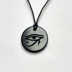 Schungit Anhänger "Auge des Ra"